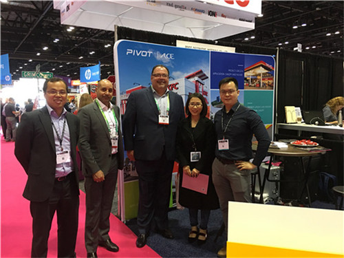 Pivot attend the ISA sign show